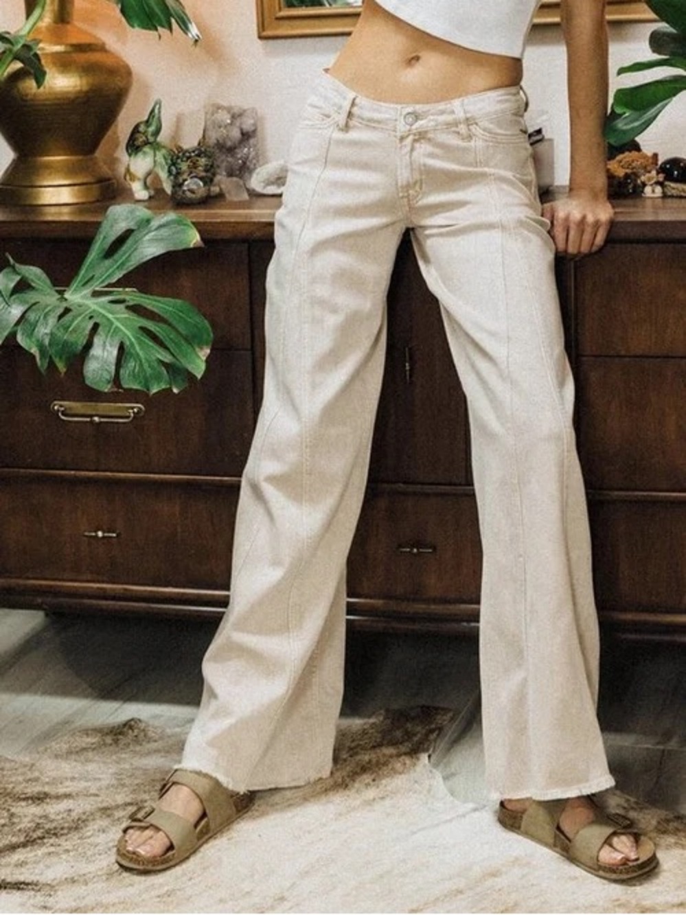 Flying Monkey Low Rise Baggy Wide Leg Jeans with Cut Seam Detail in Beige Size 2